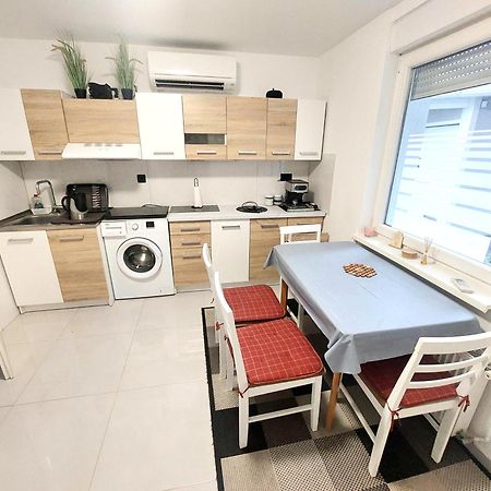 Jo-Ma Apartma - Safe Parking Lubiana Esterno foto