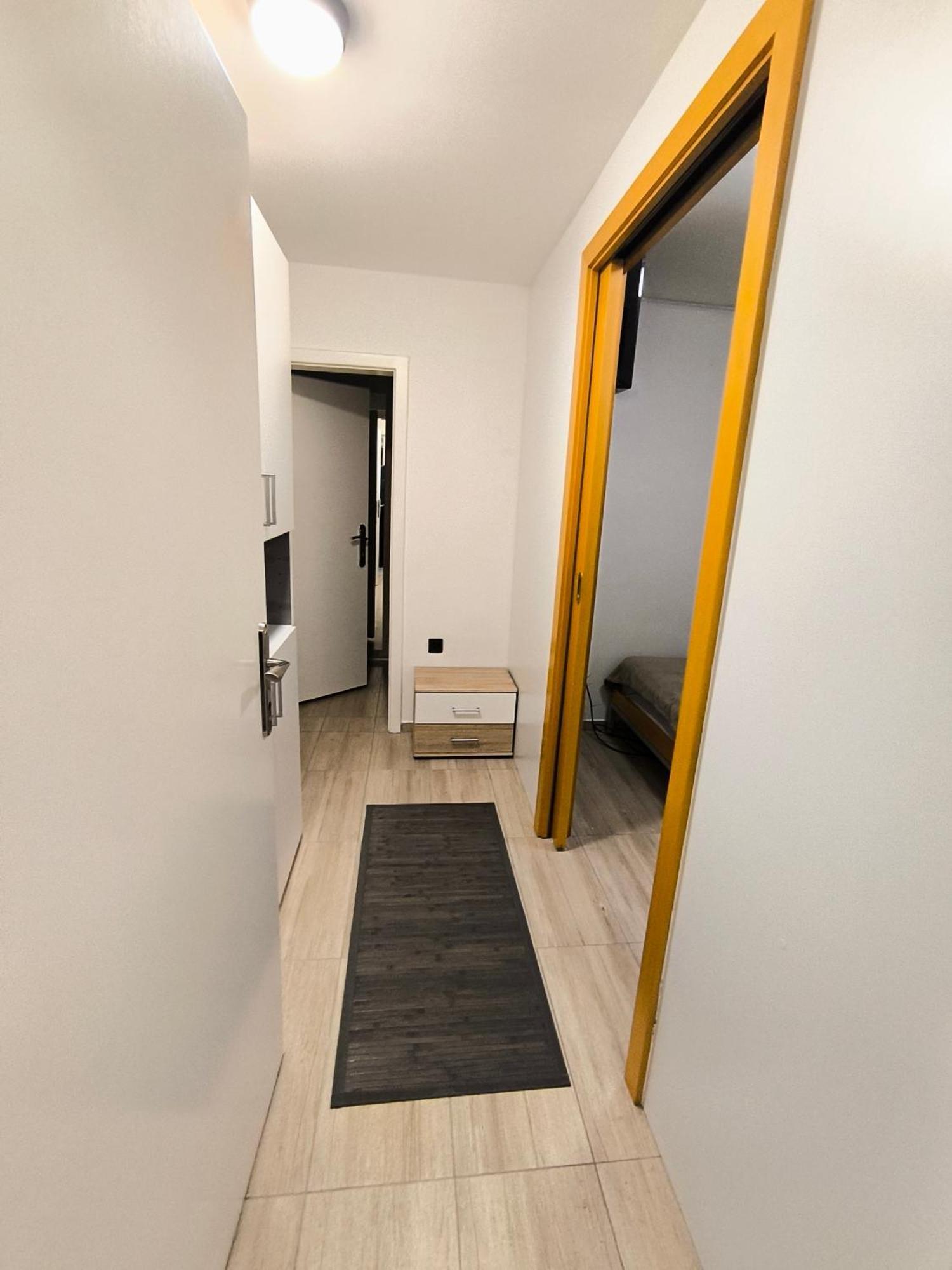 Jo-Ma Apartma - Safe Parking Lubiana Esterno foto