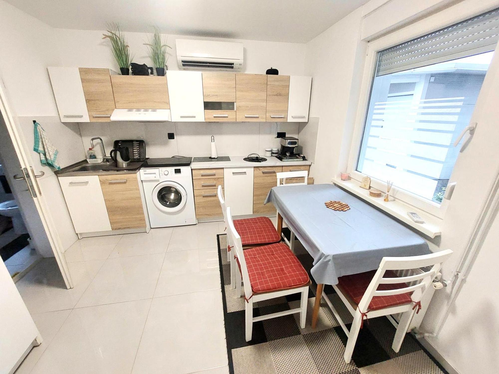 Jo-Ma Apartma - Safe Parking Lubiana Esterno foto